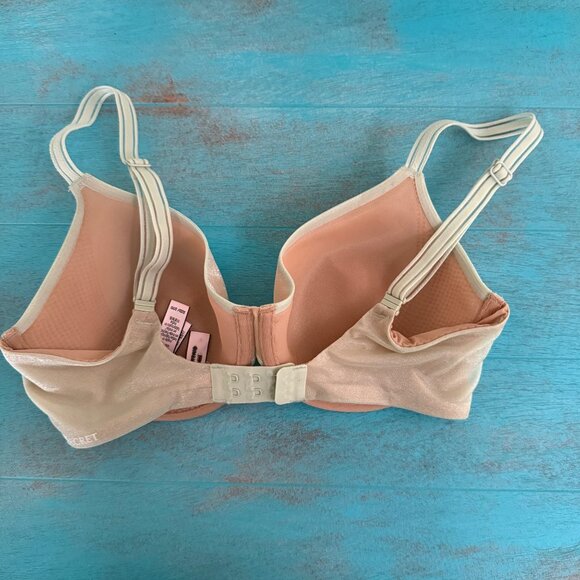 Victorias Secret Push-Up Bras Set Of 2 32D Black & Nude with Sea-foam Overlay - Picture 6 of 7